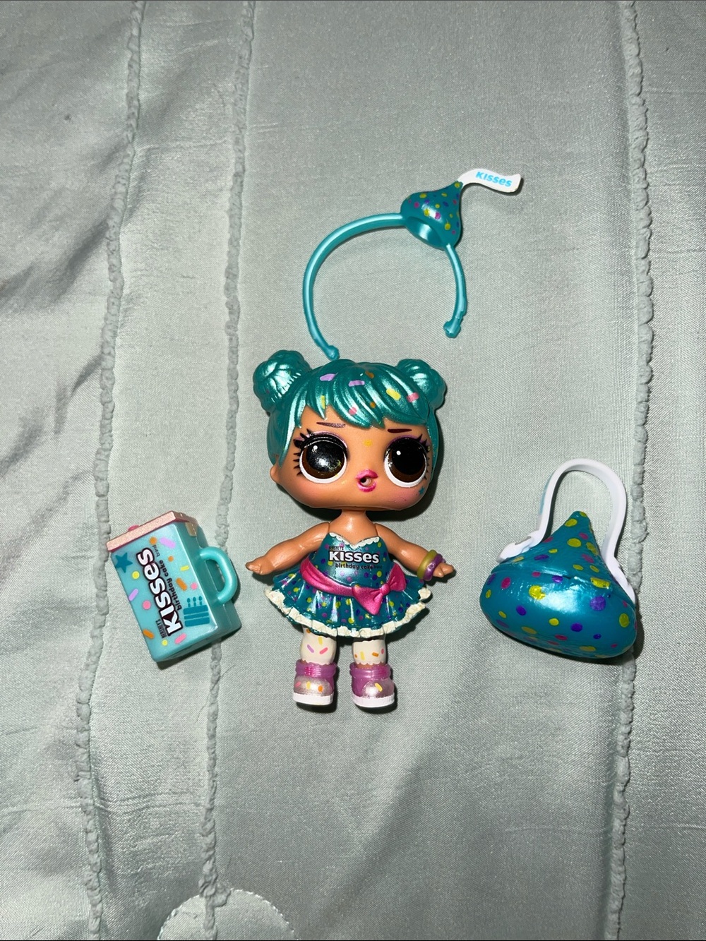 LOL Surprise Doll Mini Sweets Series 2 B-DAY CAKE CUTIE with Accessories